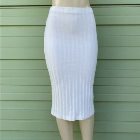 Zara Ivory Ribbed MIDI Skirt - Picture 2 of 2